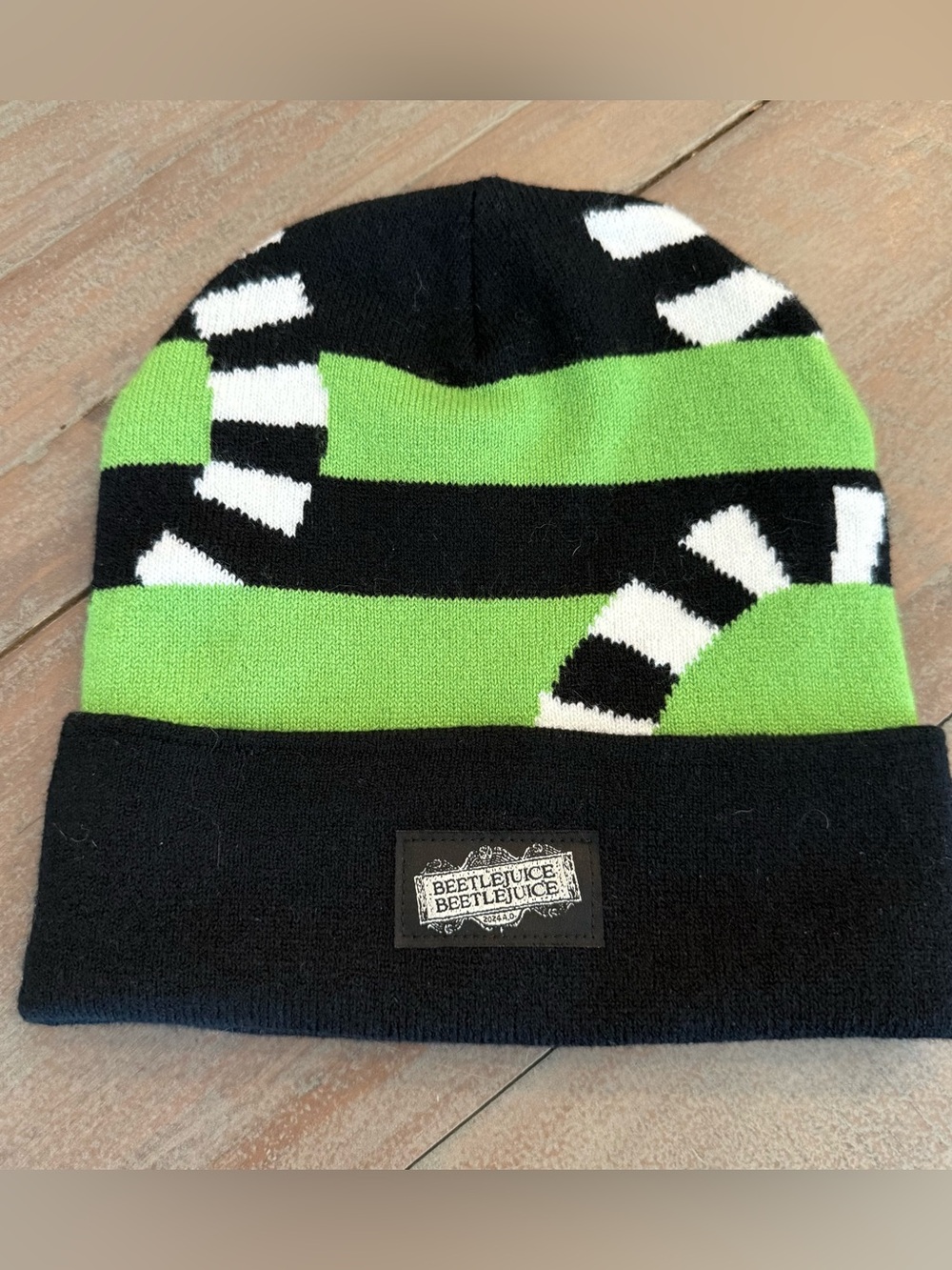 Beetlejuice Beanie Sandworm Hat Green And Black Preowned